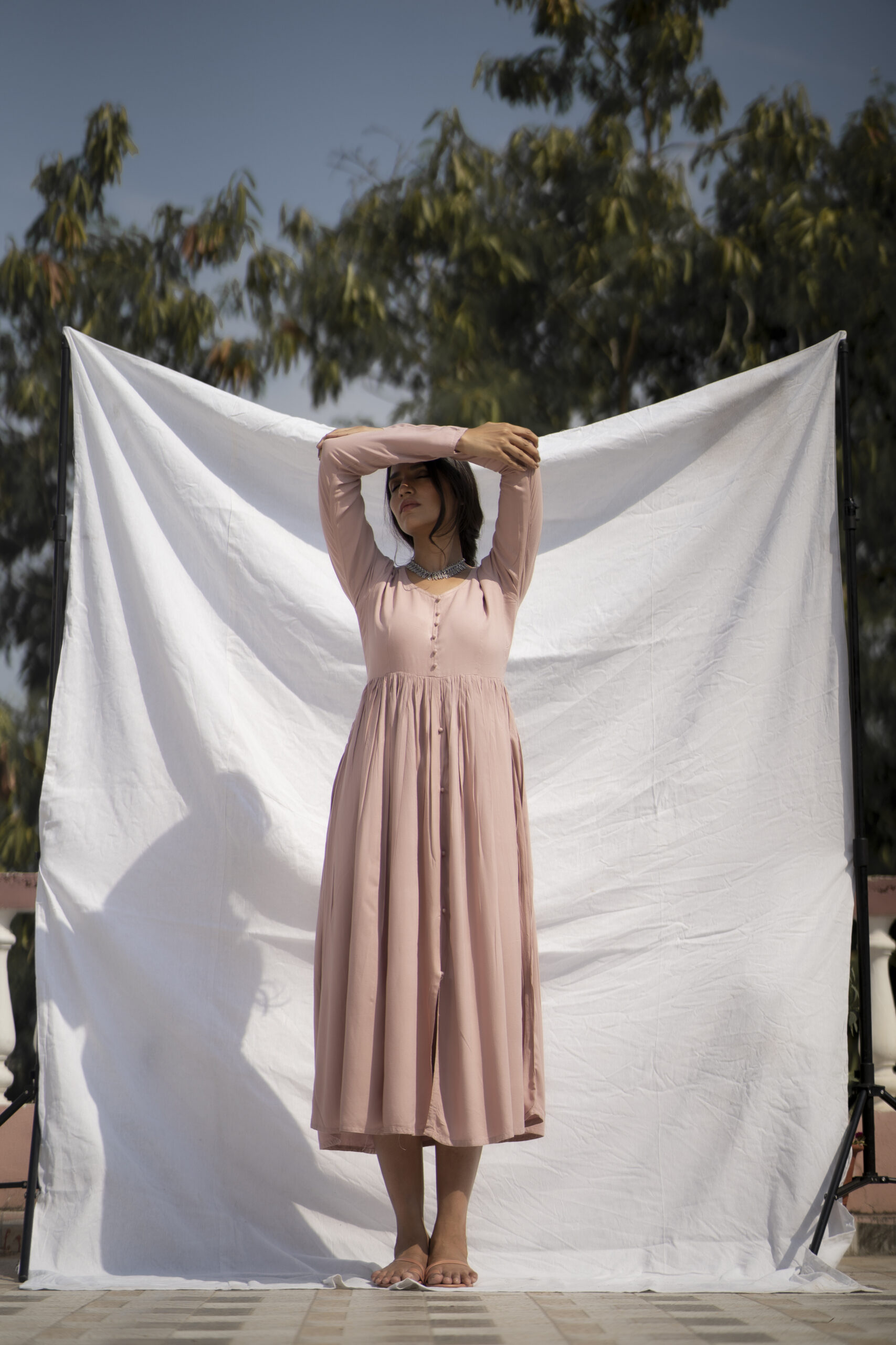 Angela flowy midi dress - Image 2